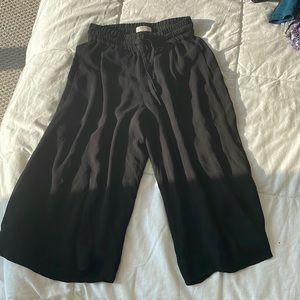 Babaton Aritzia wide leg chiffon pants XS black